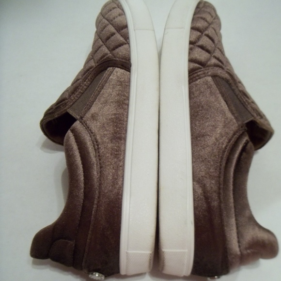 Steve Madden Shoes - Steve Madden Elorra Slip On Size 9 Shoes